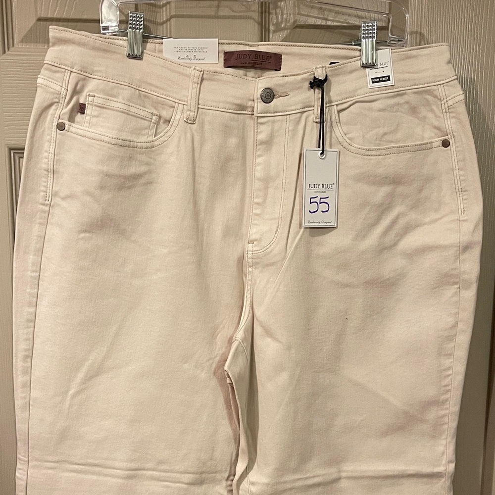 NWT Judy Blue Cream Straight Leg Jeans, 20W - Picture 2 of 6